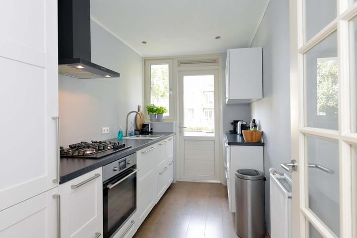 Photo 8 of Herman Boerhaavelaan 74