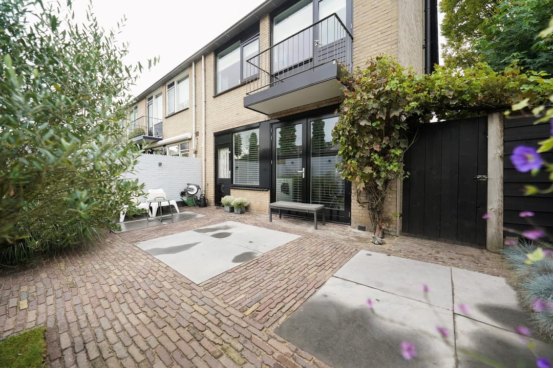 Photo 32 of De Steenkamp 61