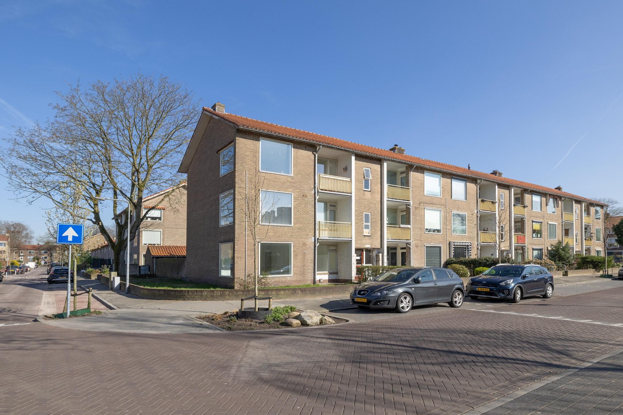 Photo 3 of Graaf Wichmanstraat 32