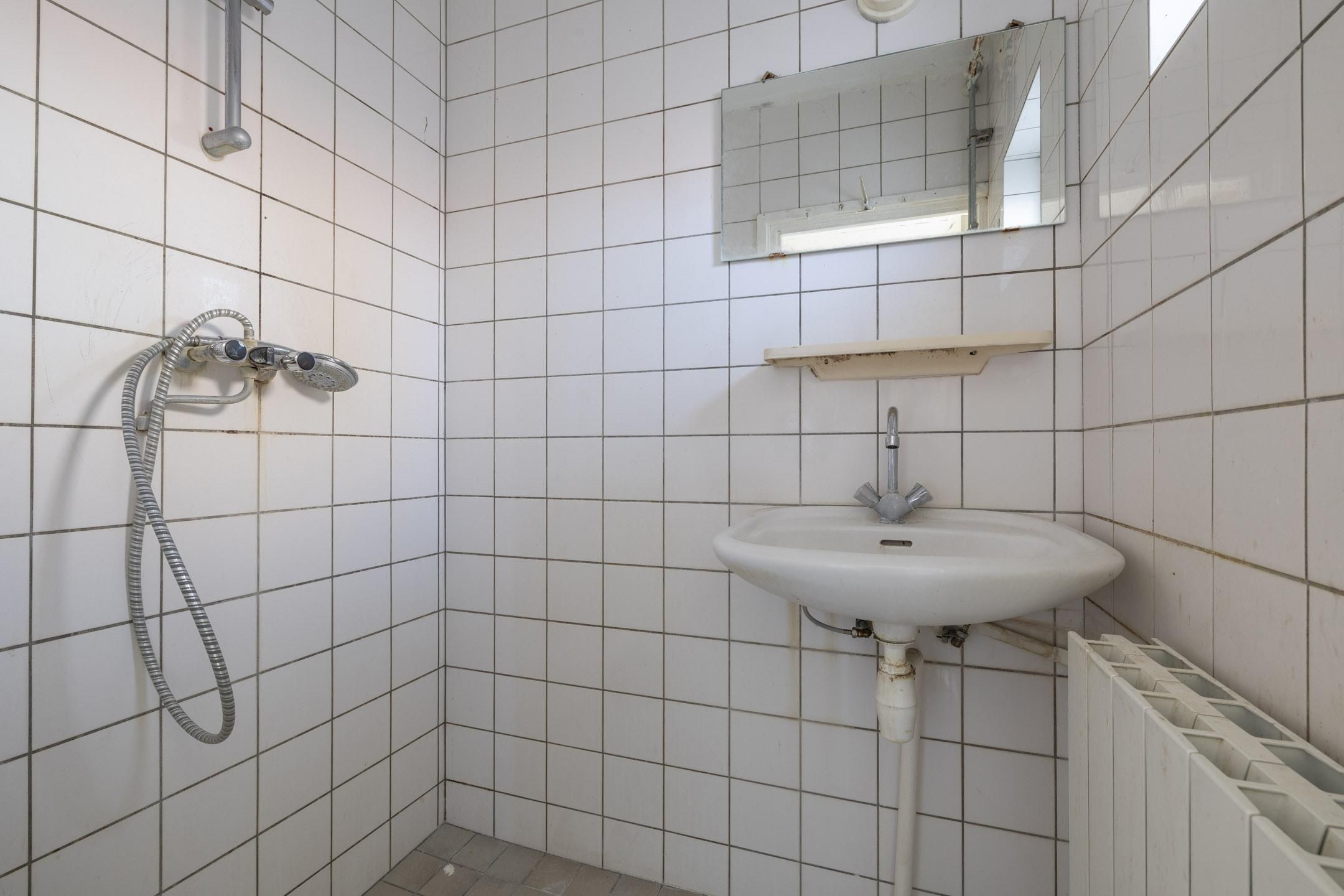 Photo 15 of Graaf Wichmanstraat 32