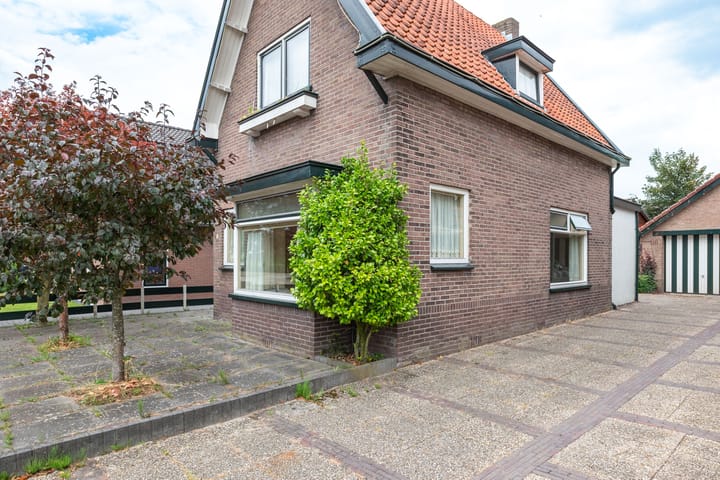 Foto 2 van Aluminiumweg 46