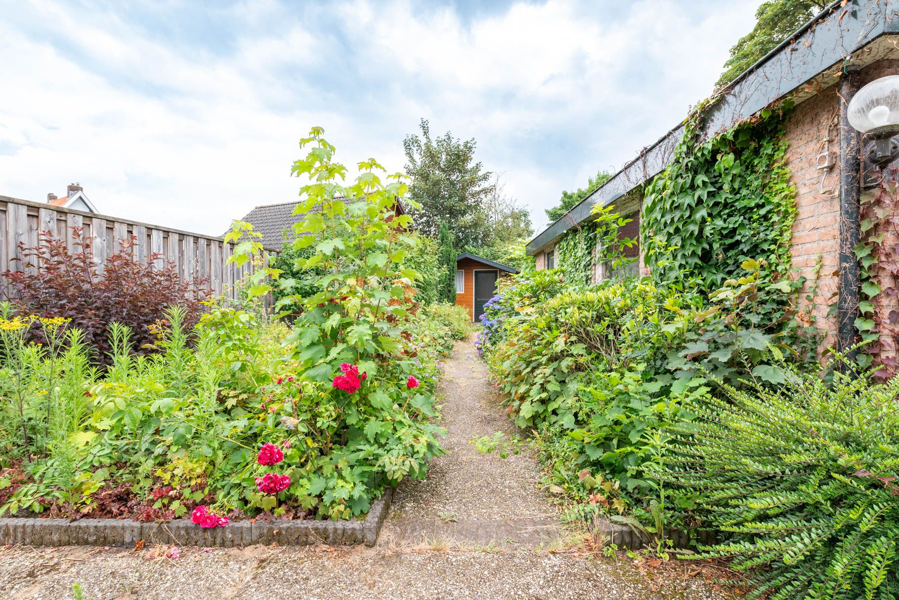 Foto 3 van Aluminiumweg 46