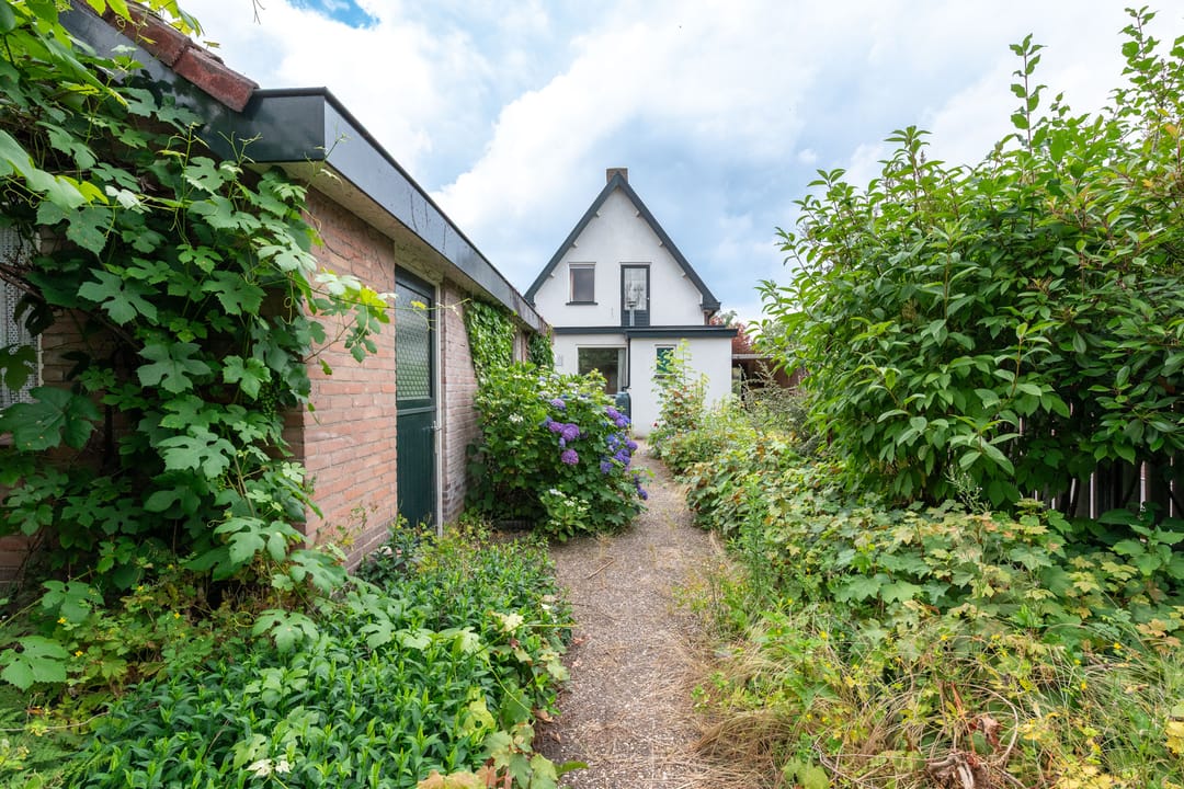 Foto 8 van Aluminiumweg 46