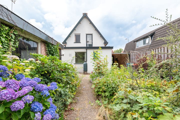 Foto 9 van Aluminiumweg 46