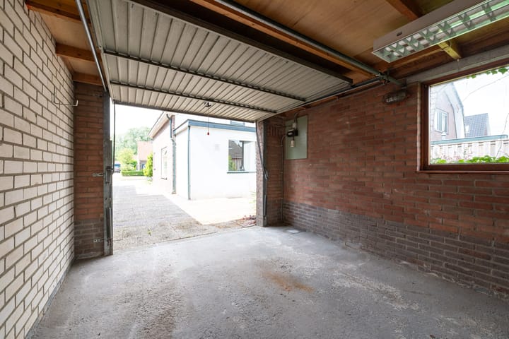 Foto 34 van Aluminiumweg 46