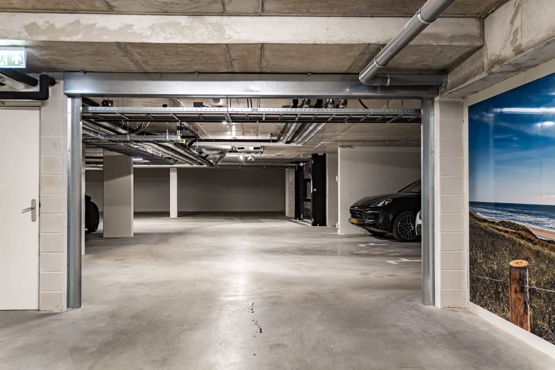 Photo 28 of Jan van Henegouwenweg 31