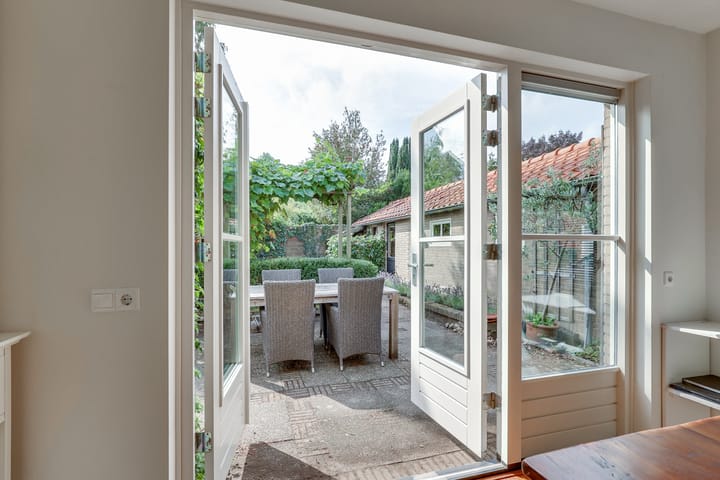 Foto 8 van Johan de Wittlaan 12