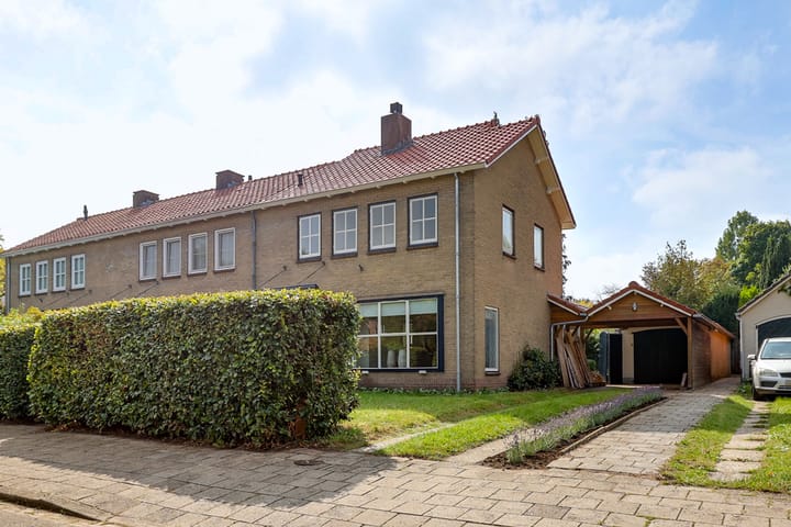 Foto 28 van Johan de Wittlaan 12