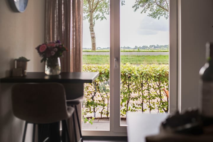 Photo 10 of Burgemeester Folkertslaan 43