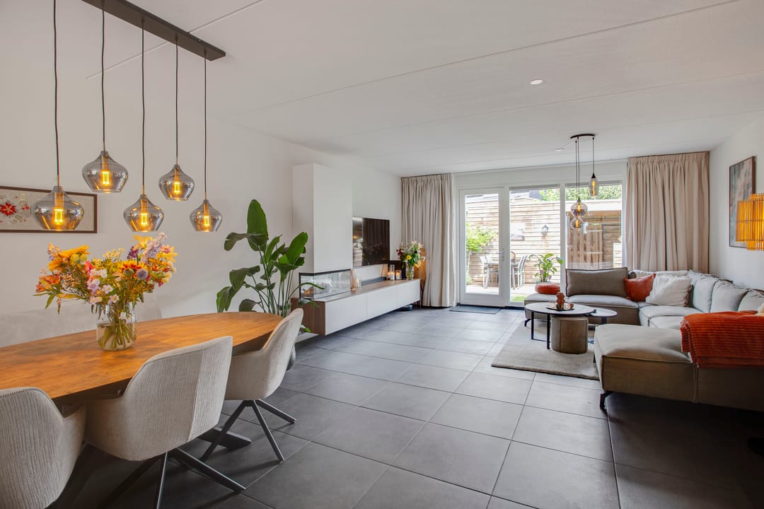 Photo 16 of Burgemeester Folkertslaan 43