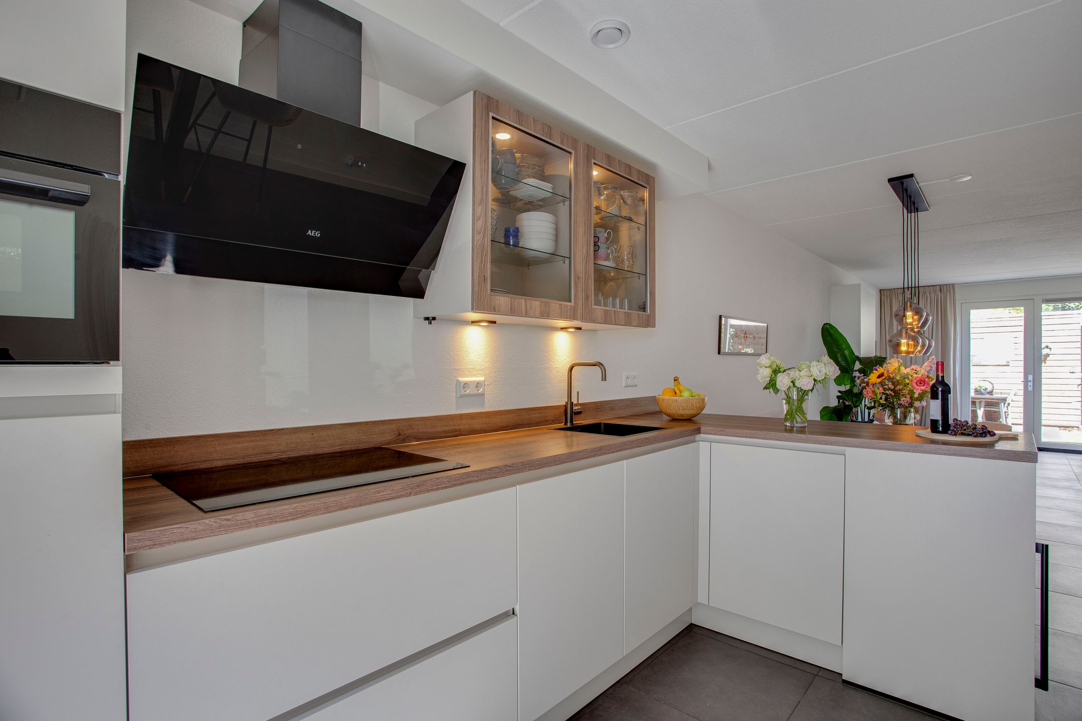 Photo 24 of Burgemeester Folkertslaan 43