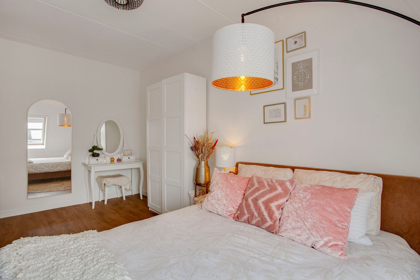 Photo 34 of Burgemeester Folkertslaan 43