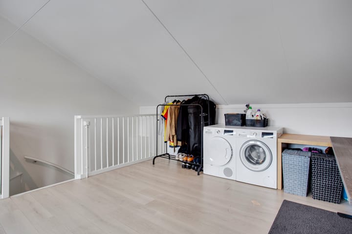 Photo 42 of Burgemeester Folkertslaan 43