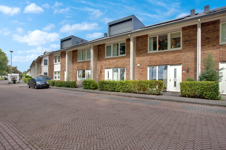 Photo 48 of Burgemeester Folkertslaan 43