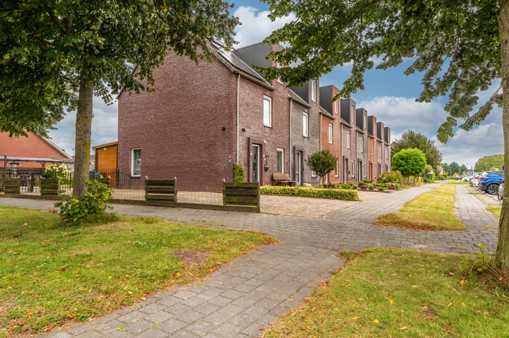 Foto 9 van Uitwierderweg 169