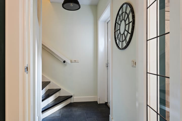 Photo 10 of Stationsdwarsweg 38