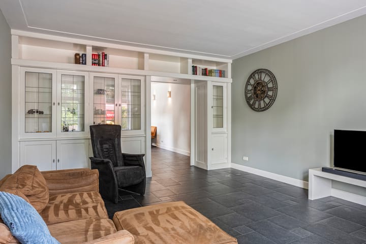 Photo 19 of Stationsdwarsweg 38