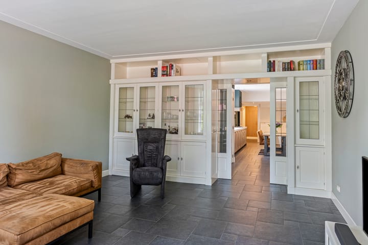 Photo 20 of Stationsdwarsweg 38