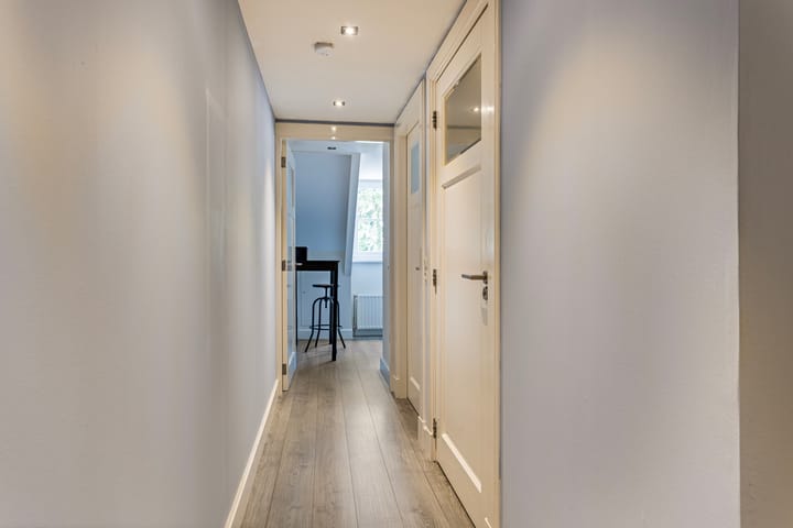 Photo 25 of Stationsdwarsweg 38