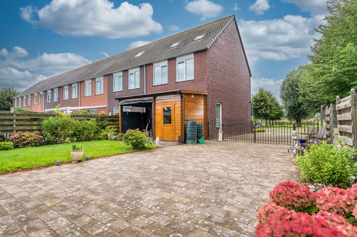 Foto 2 van Uitwierderweg 169