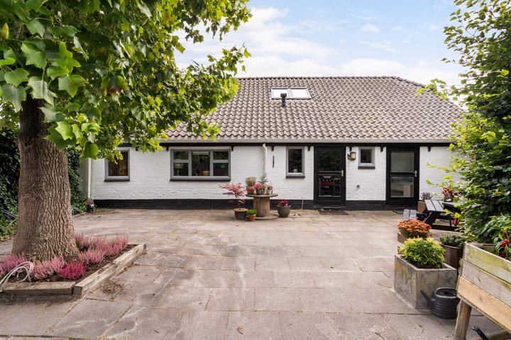 Foto 6 van Parallelweg 10