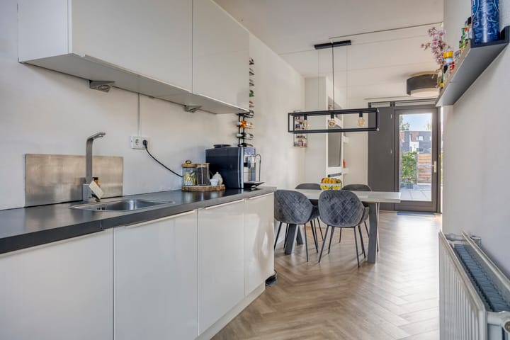 Foto 2 van Vuurvlinder 112