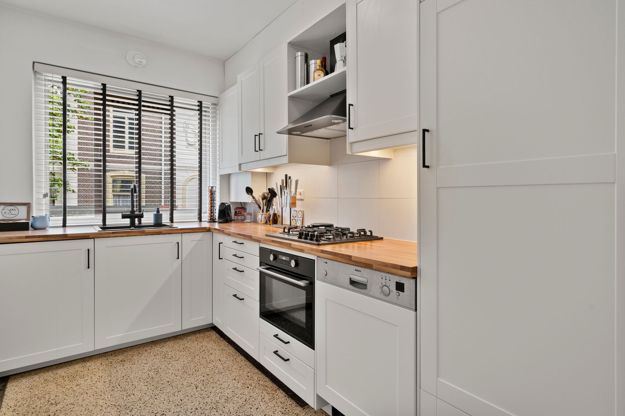 Foto 27 van Niemeijerstraat 12