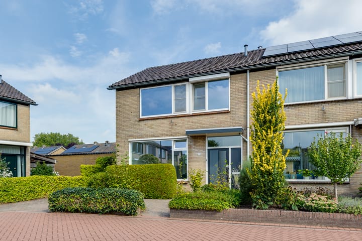 Burgemeester van Tuyllstraat 19 main image