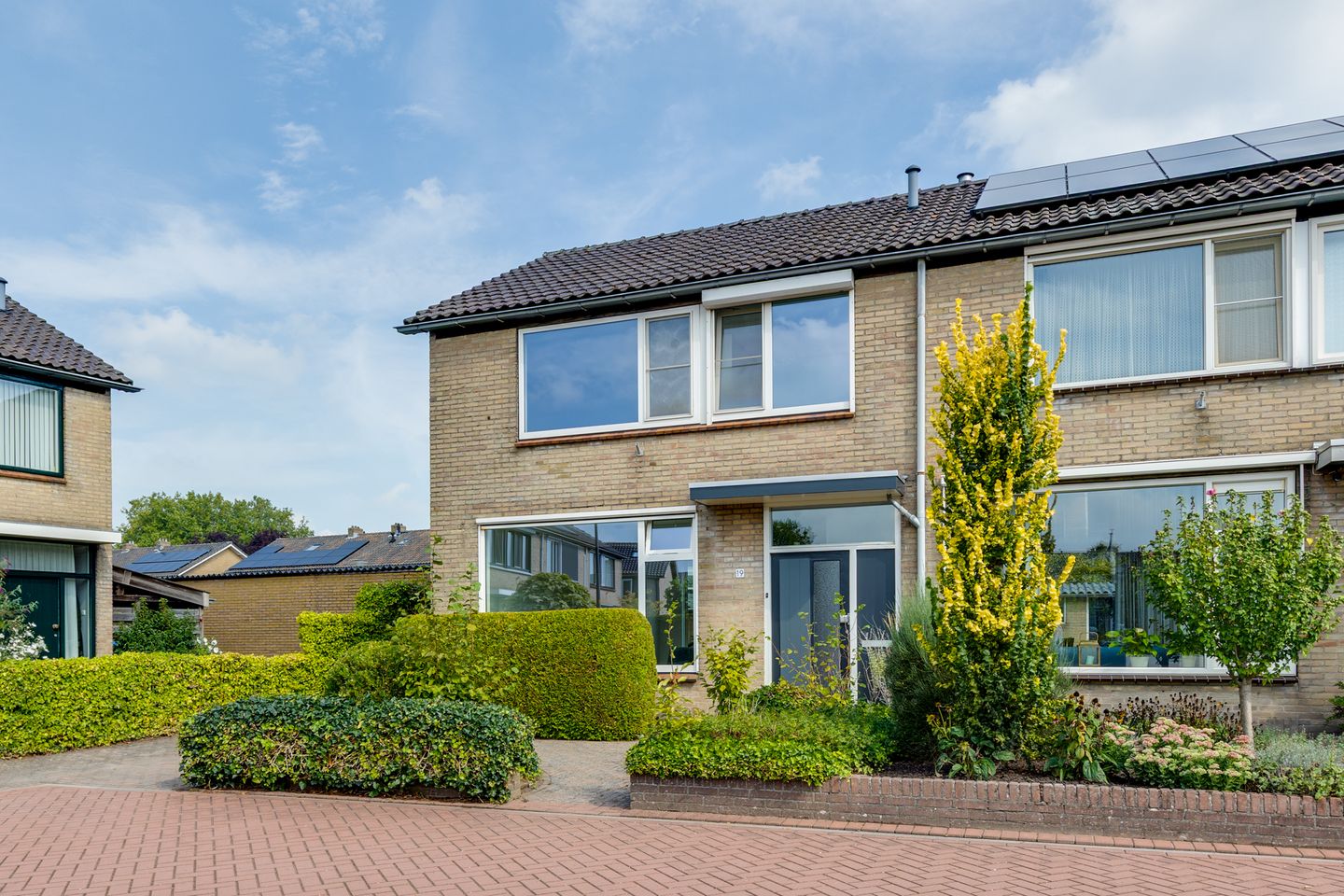 Foto 1 van Burgemeester van Tuyllstraat 19