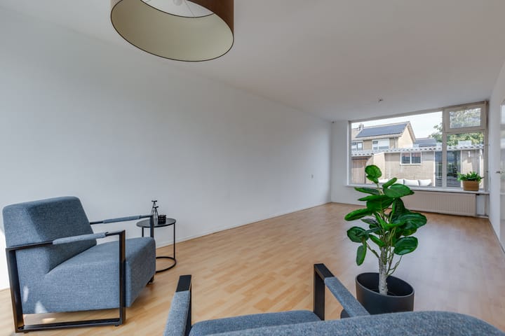 Foto 2 van Burgemeester van Tuyllstraat 19