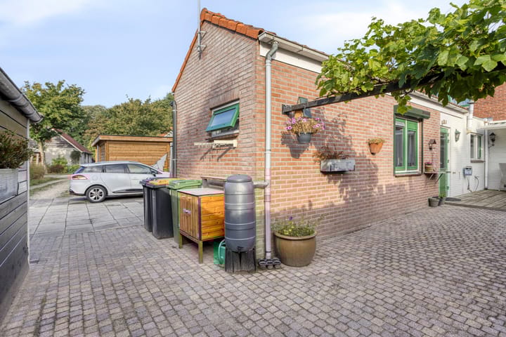 Foto 22 van Zeeanemoonweg 39