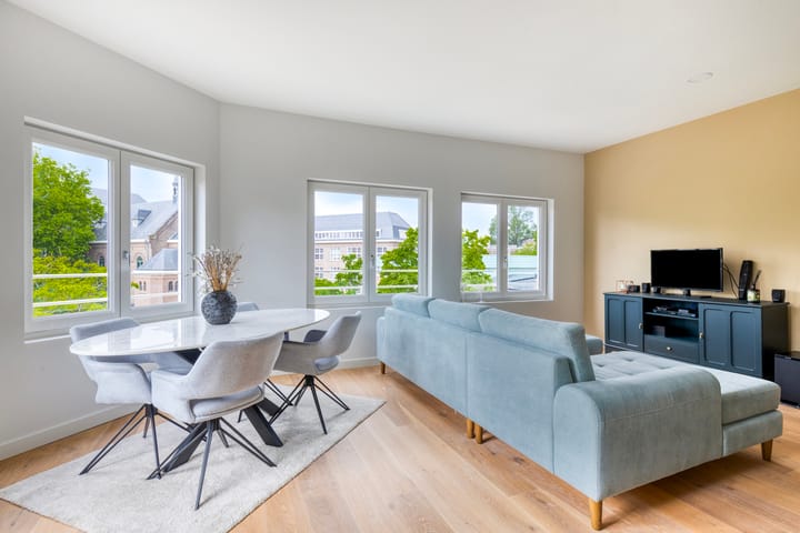 Photo 9 of Bronckhorststraat 50-3