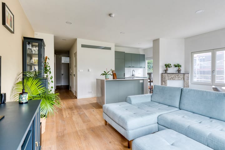 Photo 7 of Bronckhorststraat 50-3