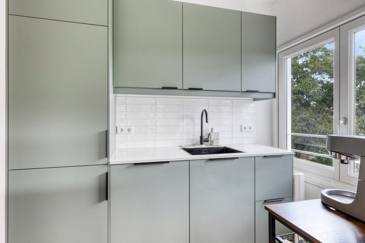 Photo 13 of Bronckhorststraat 50-3