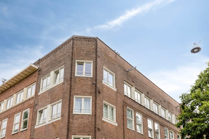 Photo 22 of Bronckhorststraat 50-3