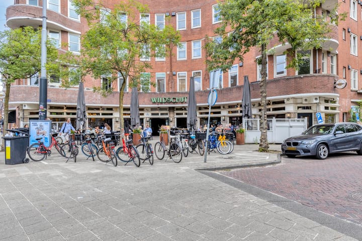 Photo 28 of Bronckhorststraat 50-3