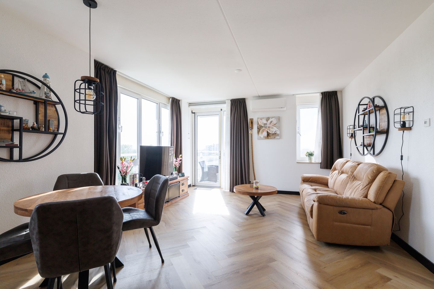 Photo 4 of Bandastraat 44