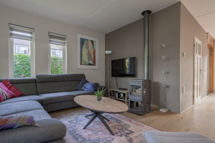 Foto 11 van Herman van Velzenstraat 8