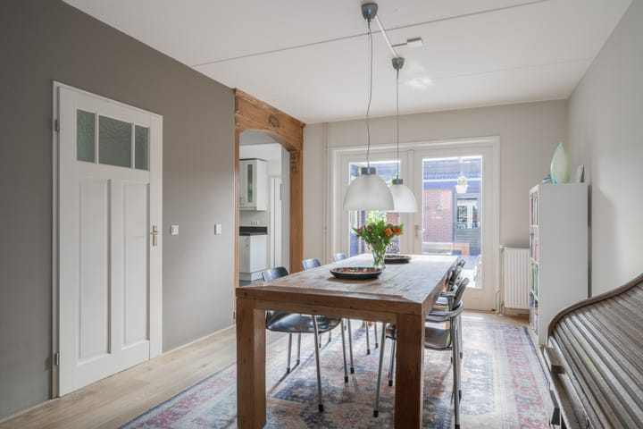 Foto 14 van Herman van Velzenstraat 8