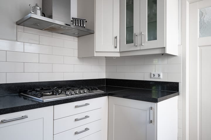 Foto 18 van Herman van Velzenstraat 8