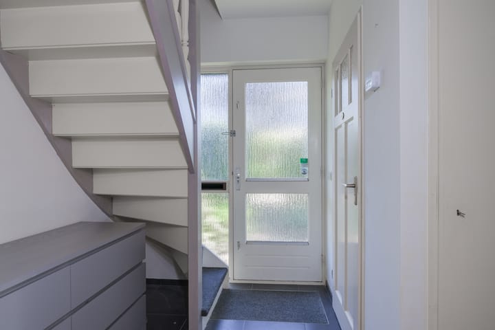 Foto 23 van Herman van Velzenstraat 8