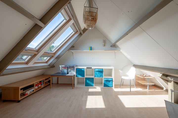 Foto 37 van Herman van Velzenstraat 8