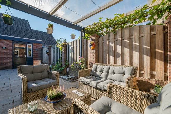 Foto 44 van Herman van Velzenstraat 8