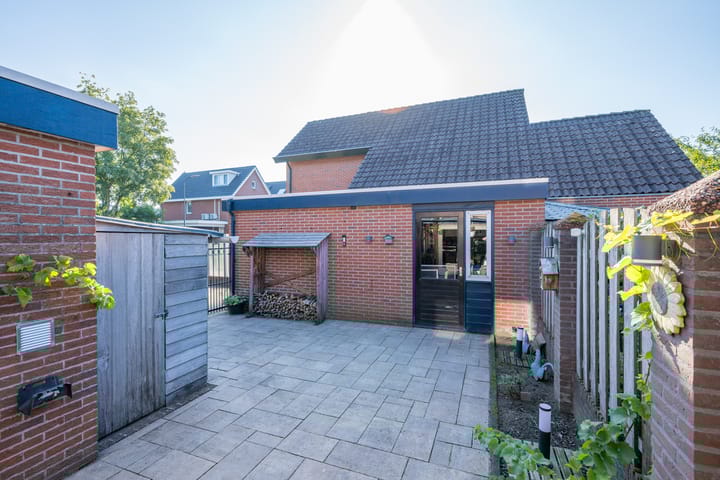 Foto 47 van Herman van Velzenstraat 8