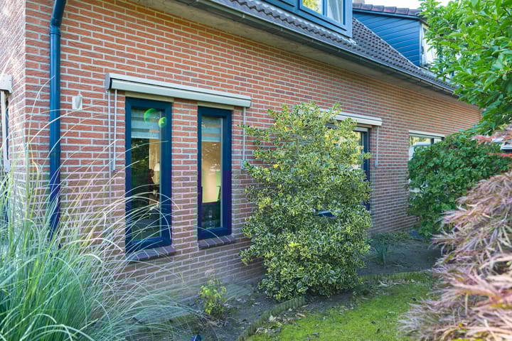 Foto 58 van Herman van Velzenstraat 8