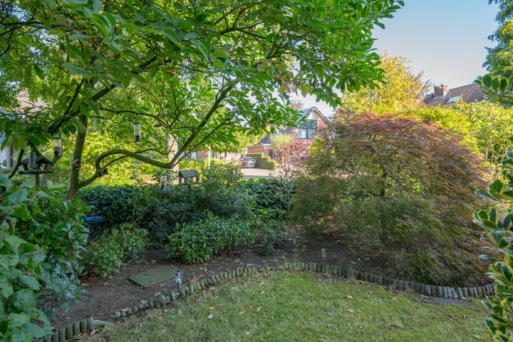 Foto 59 van Herman van Velzenstraat 8