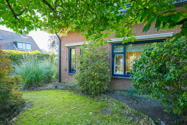 Foto 60 van Herman van Velzenstraat 8