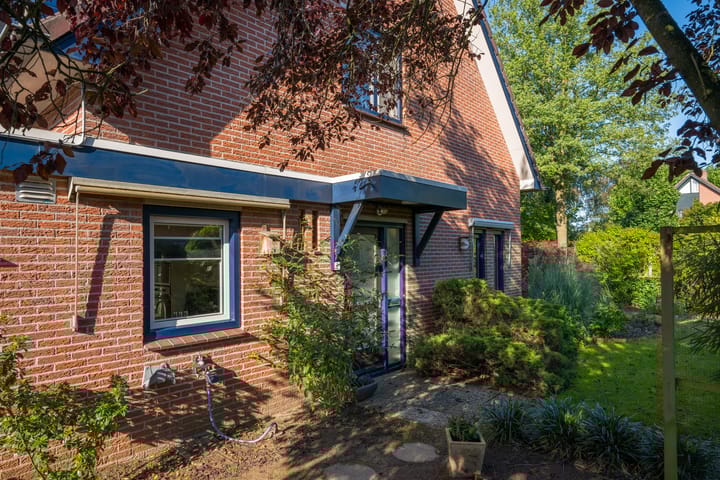 Foto 62 van Herman van Velzenstraat 8