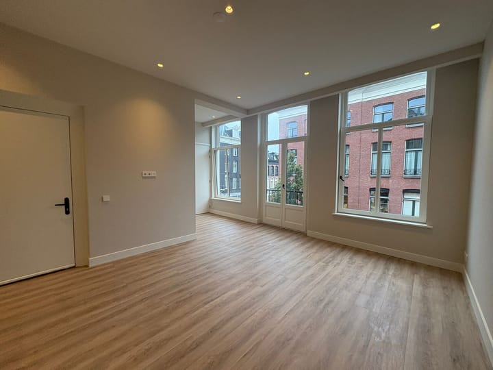 Photo 2 of Pieter Cornelisz. Hooftstraat 131-2