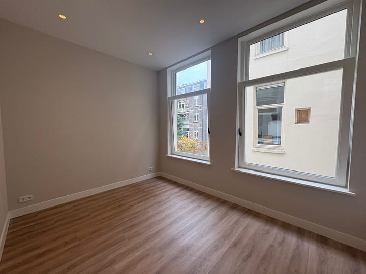 Photo 9 of Pieter Cornelisz. Hooftstraat 131-2